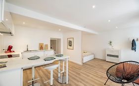 Quartier du château, superbe appartement avec parking